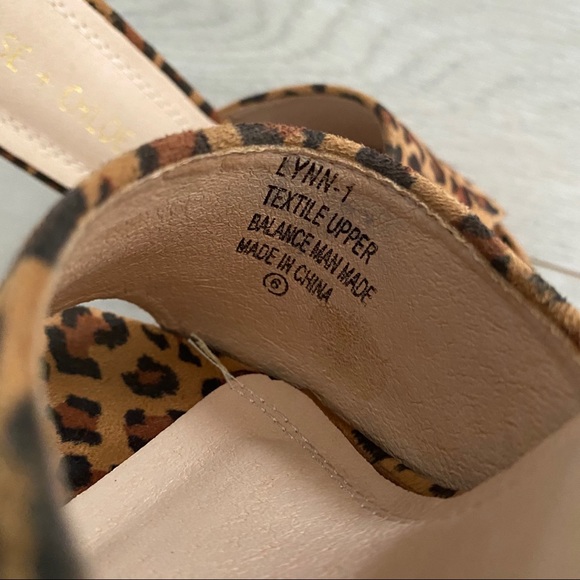 Chase & Chloe animal print heels - Picture 6 of 9